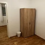 Cozy Two-bedroom With Free Parking דירה אודנטל