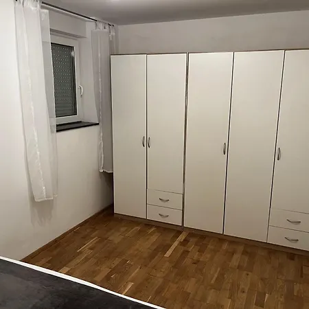 Daire Cozy Two-bedroom With Free Parking Odenthal