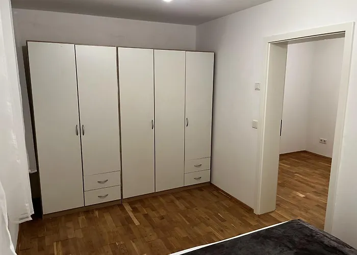 Cozy Two-bedroom With Free Parking Apartamento Odenthal