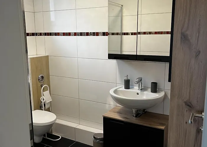 Cozy Two-bedroom With Free Parking Apartamento *