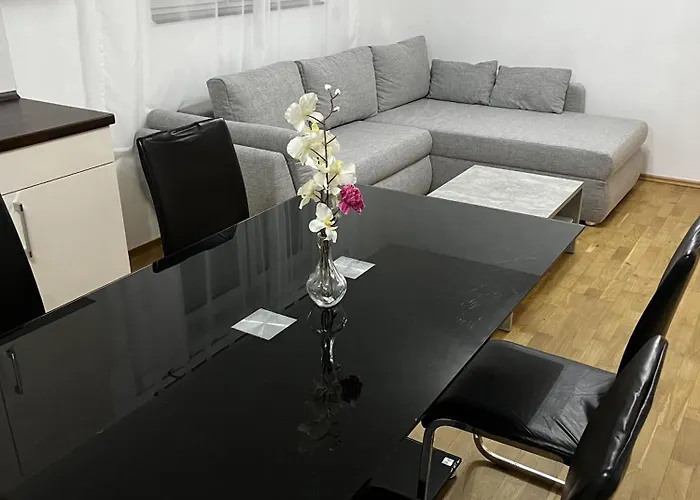 Cozy Two-bedroom With Free Parking Apartamento Odenthal